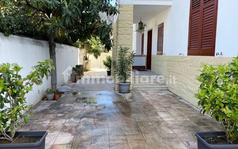 Villa unifamiliare viale Margherita di Savoia, Mondello - Valdesi, Palermo — foto 6 di 24
