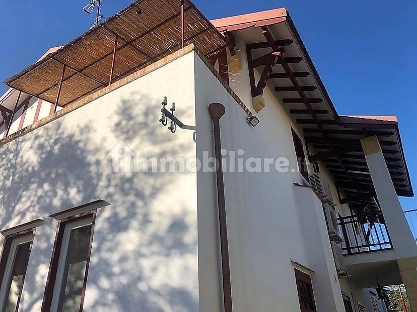 Villa unifamiliare viale Margherita di Savoia, Mondello - Valdesi, Palermo — foto 13 di 24