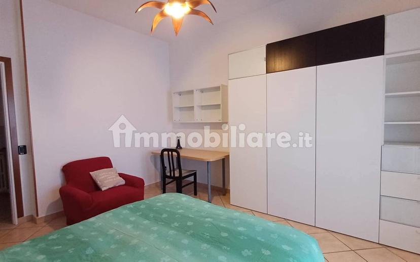 Stanza singola via Monte San Michele 13/E, Novara — foto 2 di 15