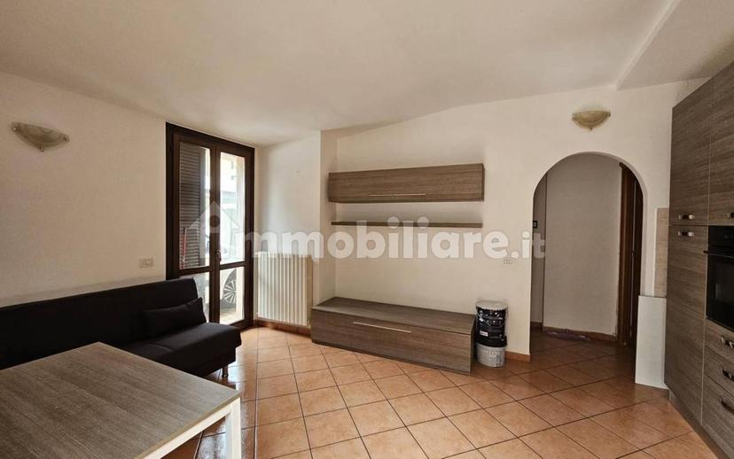 Bilocale via Giuseppe Garibaldi, Centro, Giussano — foto 8 di 10