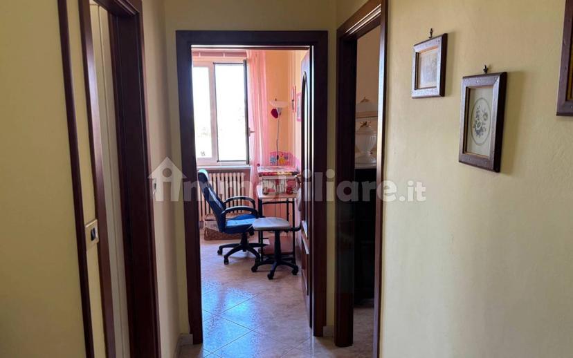 Trilocale via Alessandro di Gifflenga 15, Semicentro, Vercelli — foto 8 di 28