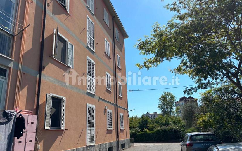 Trilocale via Alessandro di Gifflenga 15, Semicentro, Vercelli — foto 24 di 28