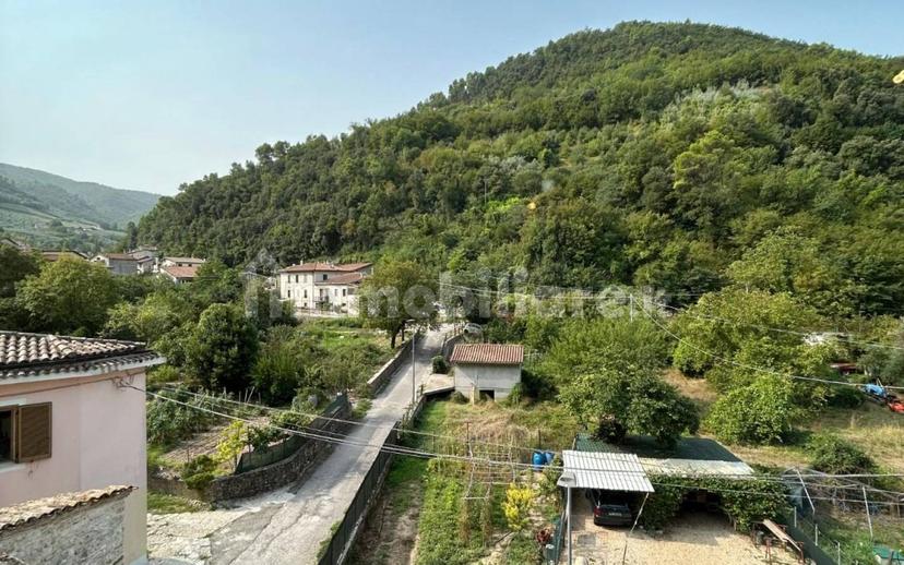 Monolocale frazione Castiglioni, Arrone — foto 33 di 36