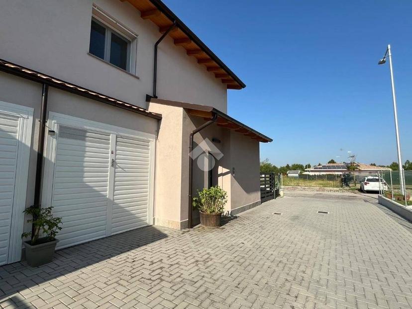 Villa bifamiliare via Rino Pezzoli 16, Pegola, Malalbergo