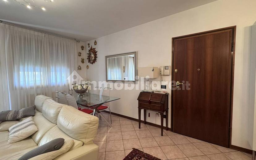 Trilocale via Vittorio Veneto 62, Centro, Dolo — foto 2 di 12