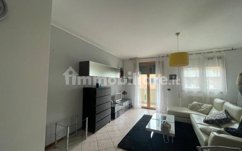 Trilocale via Vittorio Veneto 62, Centro, Dolo — foto 10 di 12