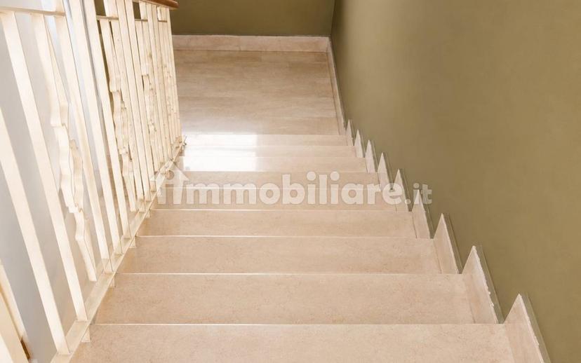 Trilocale via Monte Bianco 12, Semicentro, Vercelli — foto 7 di 24