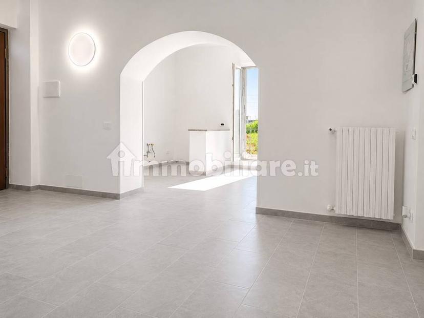 Trilocale via Piatti 19, Turate — foto 2 di 17