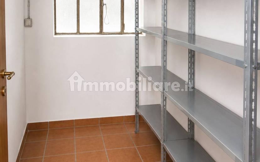 Trilocale via Monte Bianco 12, Semicentro, Vercelli — foto 12 di 24
