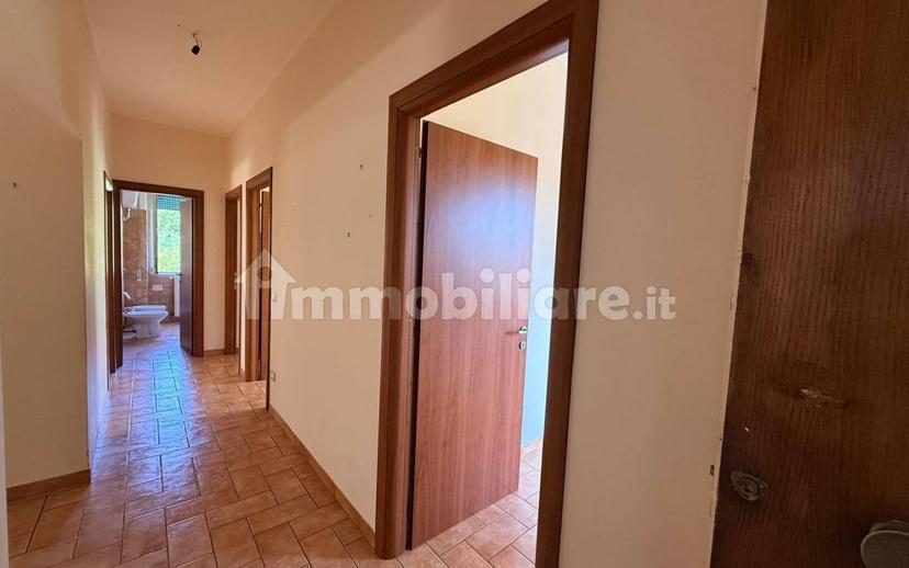 Quadrilocale via Dante Alighieri, Centro, Montefiascone — foto 11 di 22