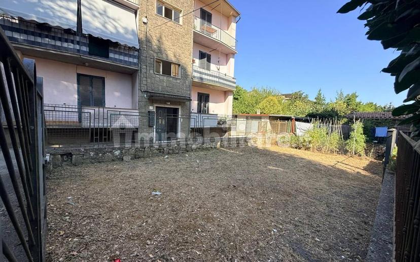 Quadrilocale via Dante Alighieri, Centro, Montefiascone — foto 19 di 22