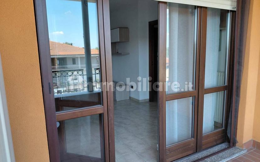 Trilocale buono stato, terzo piano, Centro, Binago — foto 4 di 21
