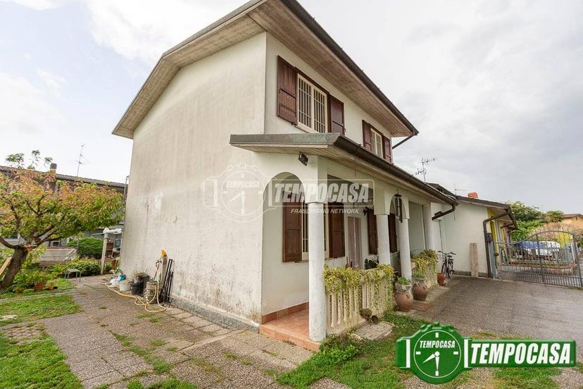 Villa unifamiliare via Leonardo da Vinci, Centro, Pandino — foto 22 di 38