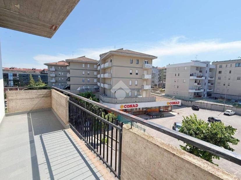 Quadrilocale via emilio alessandrini 24, Corso Mazzini, Via Ciccarone, Casarza, Vasto — foto 3 di 27