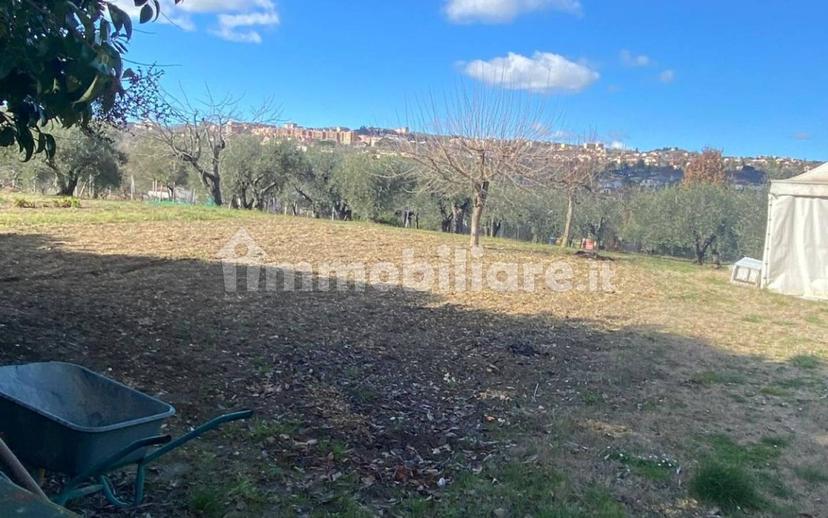 Villa plurifamiliare via San Giovanni 96b, San Giovanni, Campobasso — foto 4 di 9