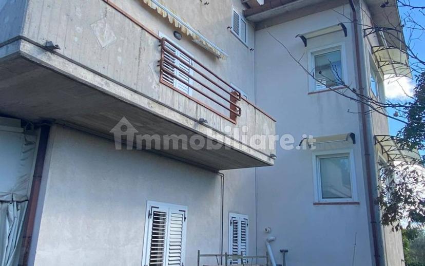 Villa plurifamiliare via San Giovanni 96b, San Giovanni, Campobasso — foto 6 di 9