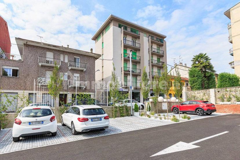 Trilocale via Torino 29, Centro, Arona