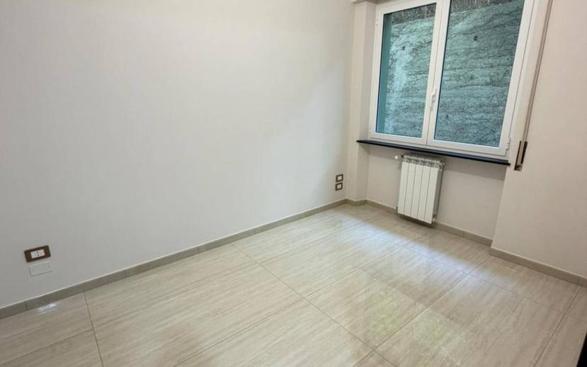 Appartamento via Tortona 16, Staglieno, Genova