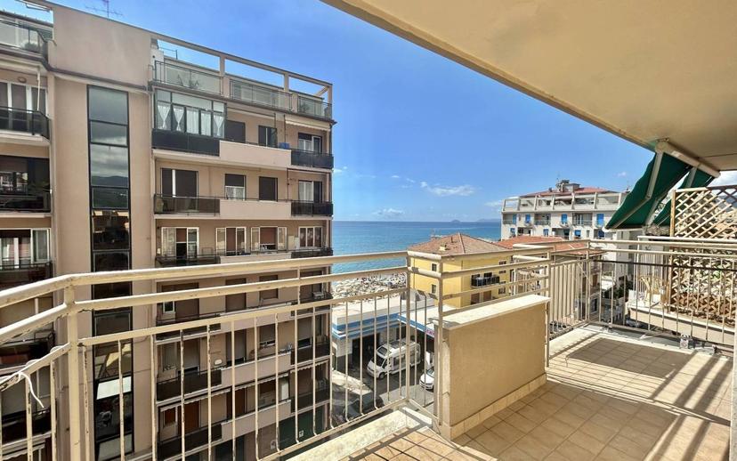 Bilocale via Giorgio Sordo, Centro, Pietra Ligure — foto 4 di 31