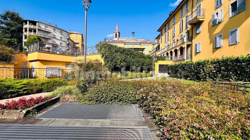 Trilocale piazza Libertà 1, Centro, Missaglia — foto 11 di 46