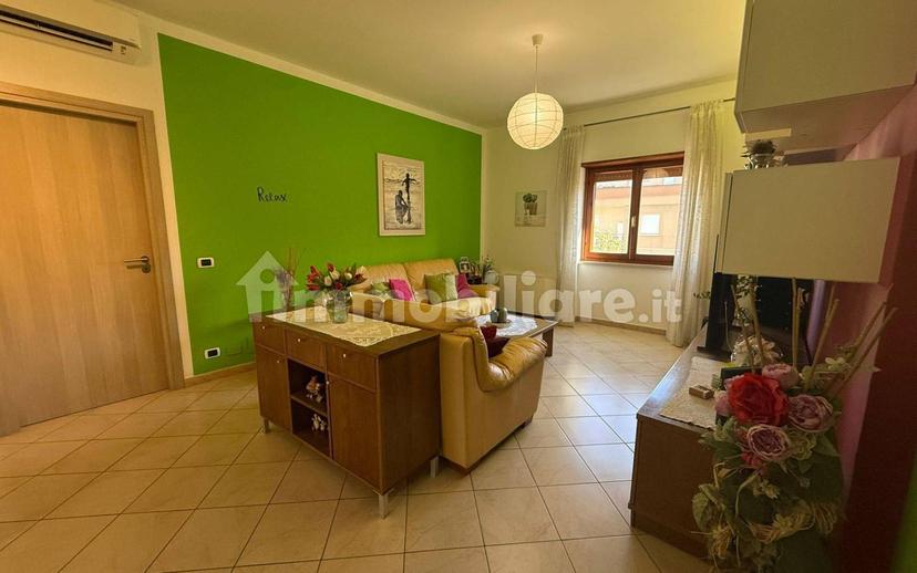 Trilocale via Lazio, Semicentro, Aprilia — foto 13 di 31