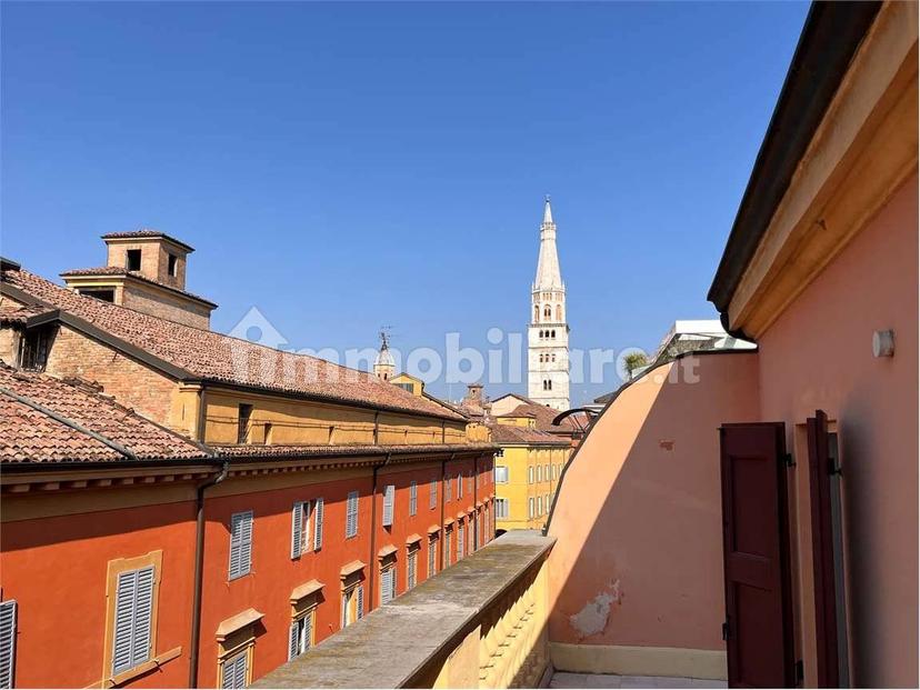 Attico via Donzi, 5, Centro Storico, Modena — foto 11 di 21