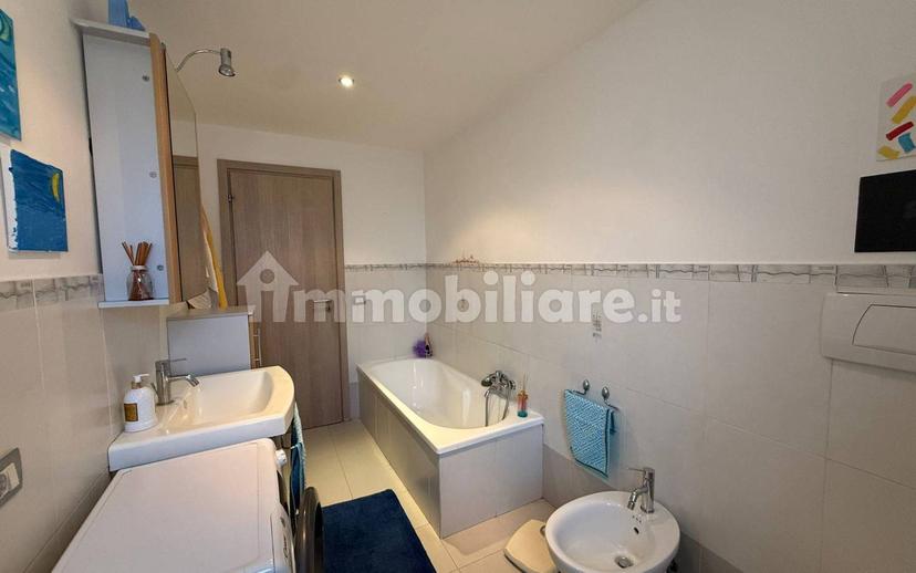 Trilocale via Lazio, Semicentro, Aprilia — foto 24 di 31