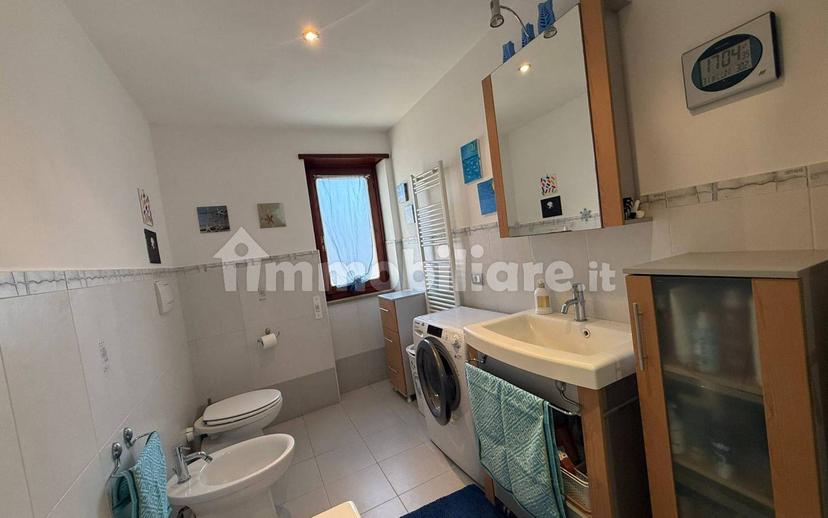 Trilocale via Lazio, Semicentro, Aprilia — foto 2 di 31