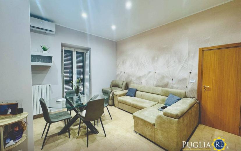Trilocale via Monopoli, Castellana Grotte — foto 2 di 24