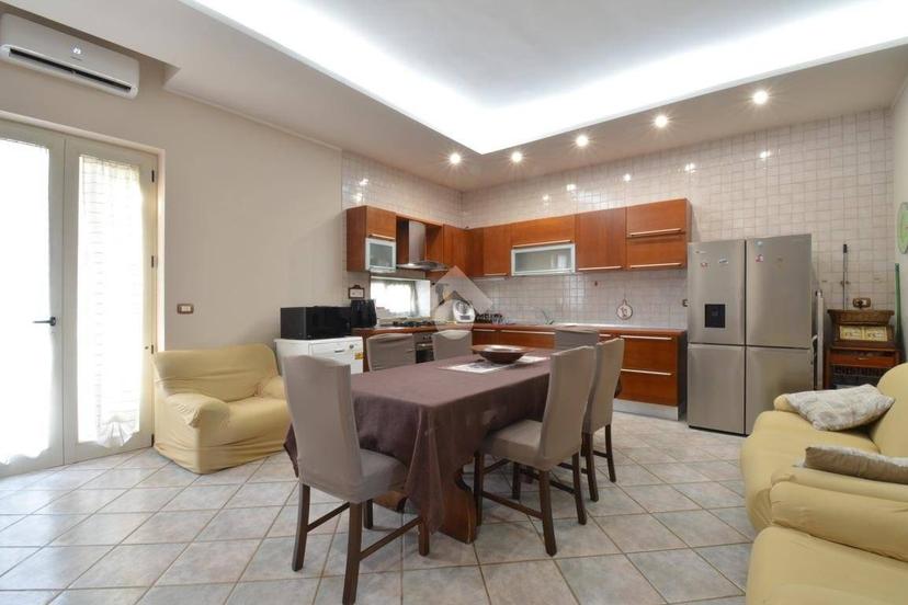 Villa unifamiliare via Agostino Stellato 160, San Prisco — foto 4 di 38
