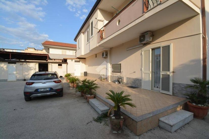 Villa unifamiliare via Agostino Stellato 160, San Prisco — foto 20 di 38