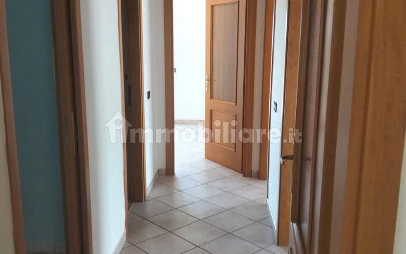 Trilocale via Benedetto Cairoli, San Nicola la Strada — foto 2 di 13