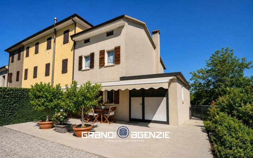 Villa a schiera via Eligio Porcu, 49, Giavera del Montello — foto 4 di 12