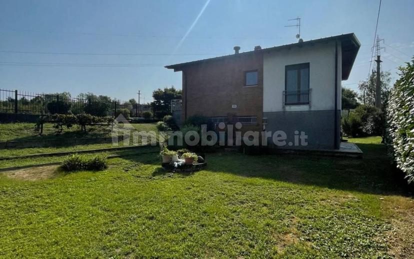 Villa unifamiliare via Vergiate, Mercallo — foto 10 di 38