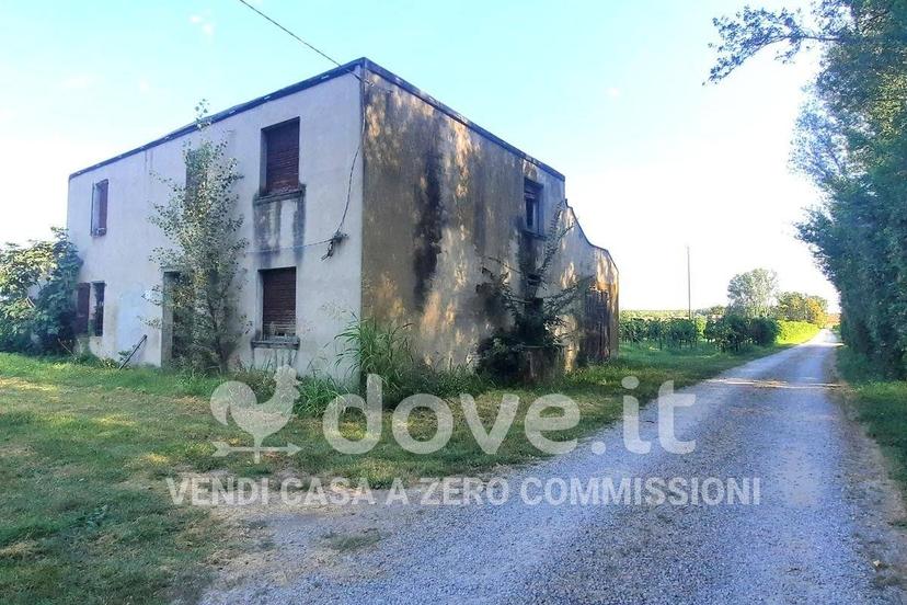 Terratetto unifamiliare Strada Statale 468 Motta 18, Rovereto, Novi di Modena — foto 8 di 14