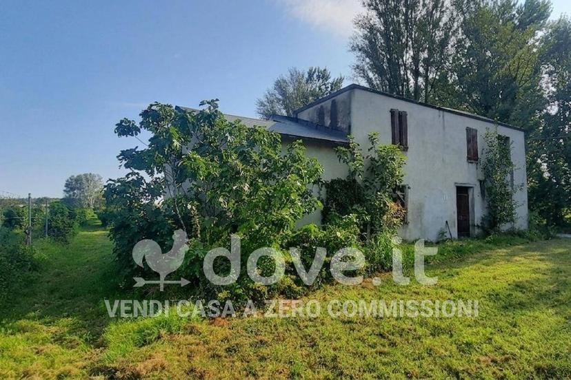 Terratetto unifamiliare Strada Statale 468 Motta 18, Rovereto, Novi di Modena — foto 7 di 14