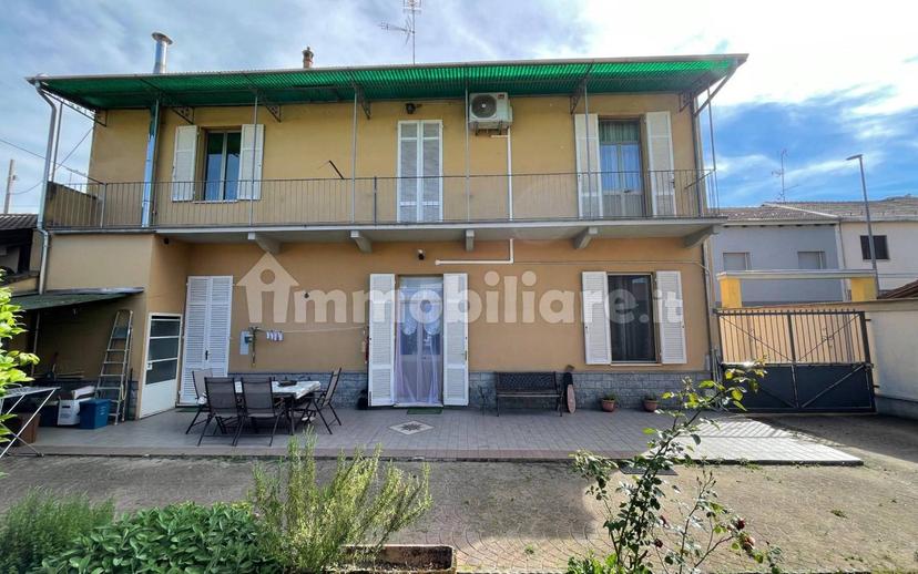 Villa unifamiliare via Prarolo 50, Cappuccini, Vercelli — foto 37 di 40