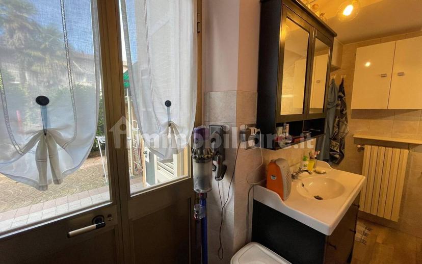 Villa unifamiliare via Prarolo 50, Cappuccini, Vercelli — foto 6 di 40