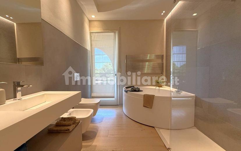 Quadrilocale piazza Monte Grappa, Viale Vittorio Veneto, Forlì — foto 5 di 35