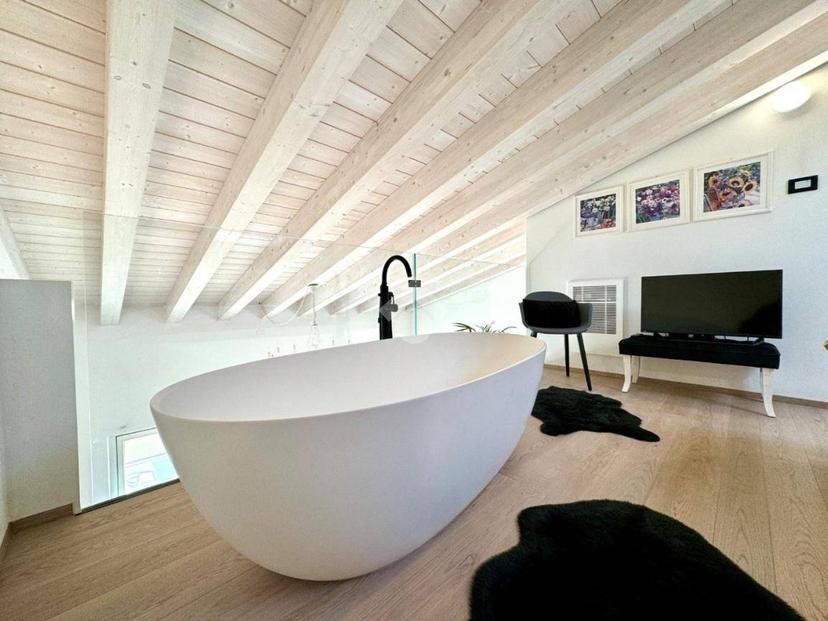 Villa bifamiliare Località Rovero, Costermano sul Garda — foto 24 di 38