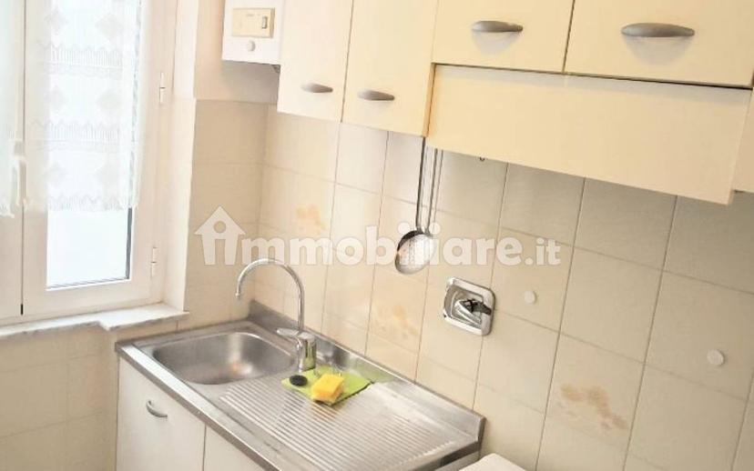 Bilocale via Busci 5, Centro, Varazze — foto 3 di 6