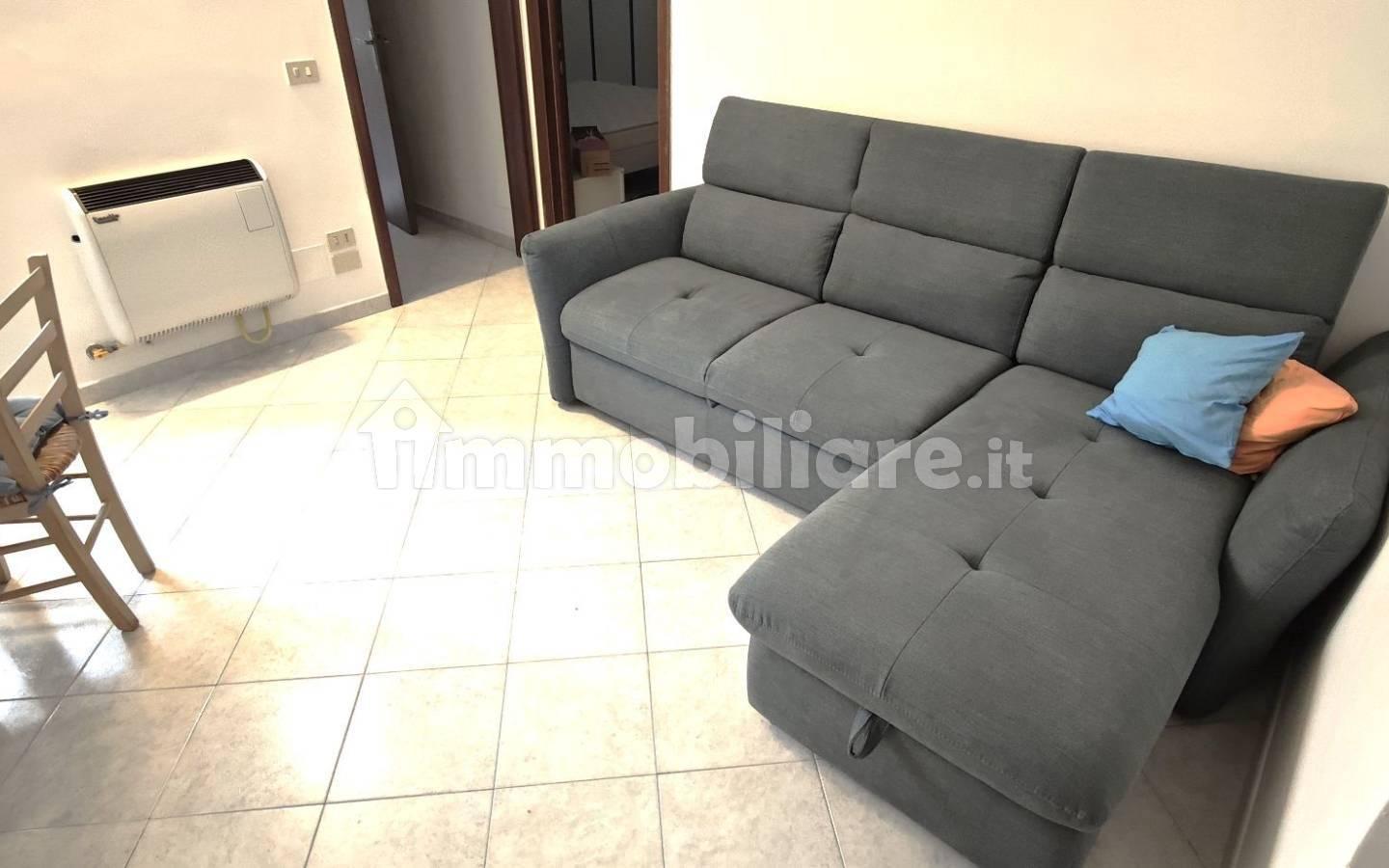 Bilocale via Busci 5, Centro, Varazze