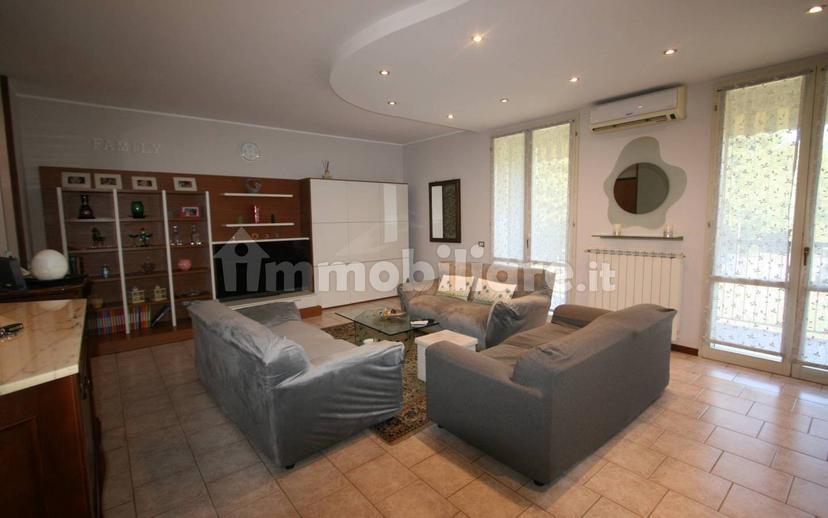 Trilocale via Guardazocca 10, Treviglio — foto 3 di 33