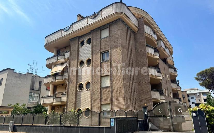 Attico 290 m² con terrazza, Centro, Latina — foto 13 di 48