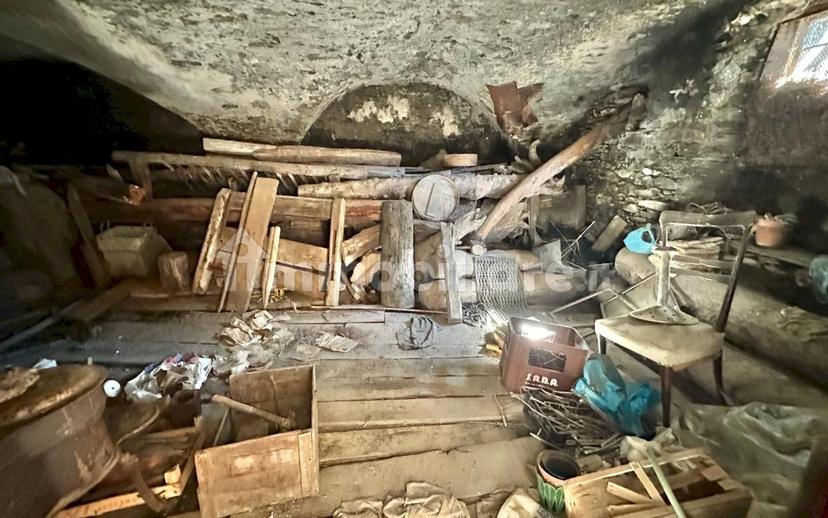 Rustico frazione Genzana, Pontechianale — foto 4 di 14