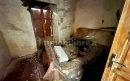 Rustico frazione Genzana, Pontechianale