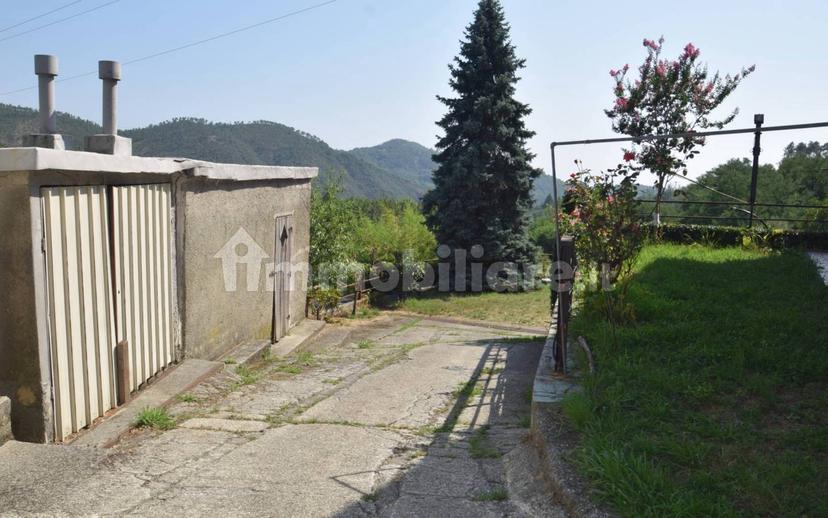 Villa bifamiliare via Giutte, Mele — foto 7 di 43