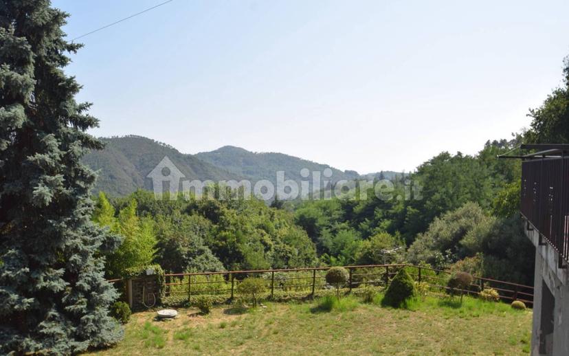Villa bifamiliare via Giutte, Mele — foto 22 di 43