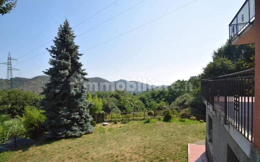 Villa bifamiliare via Giutte, Mele — foto 11 di 43