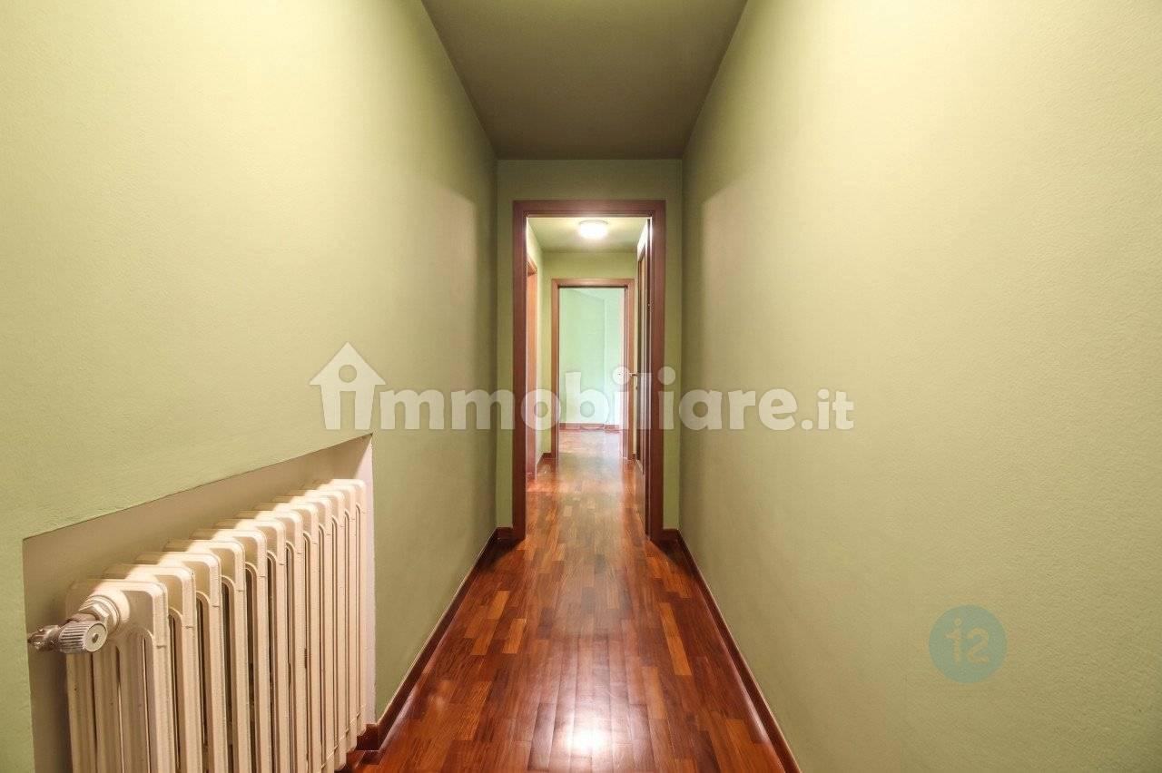 Bilocale via trento trieste 93, Centro Storico, Carpi